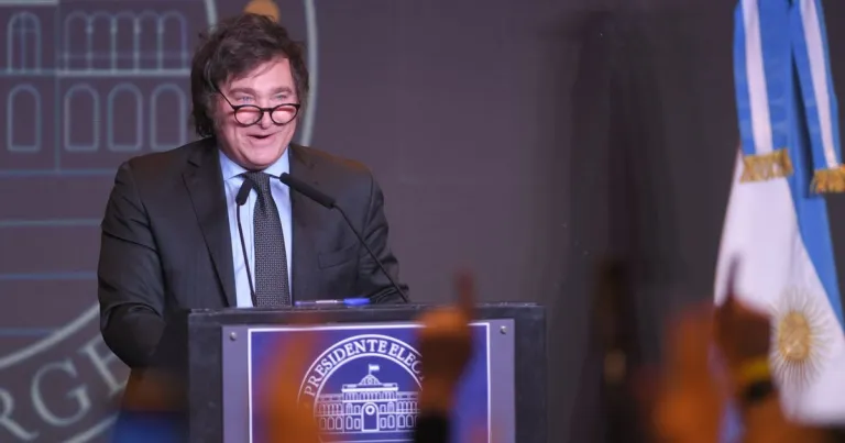 #Elecciones2023 Javier Milei, tras la victoria: "Hoy comienza la reconstrucción de Argentina”