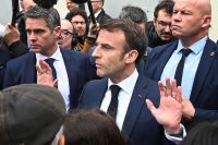 Macron debió escapar de una protesta de agricultores en La Rural de París