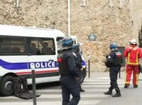 Francia: detuvieron a un hombre que amenazó con inmolarse en la Embajada de Irán