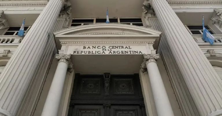 El Bcra Bajó Nuevamente La Tasa De Interés De Referencia ¿cómo Impactará En Plazos Fijos 8533