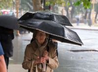Alerta por vientos fuertes, chaparrones y mal clima en Buenos Aires