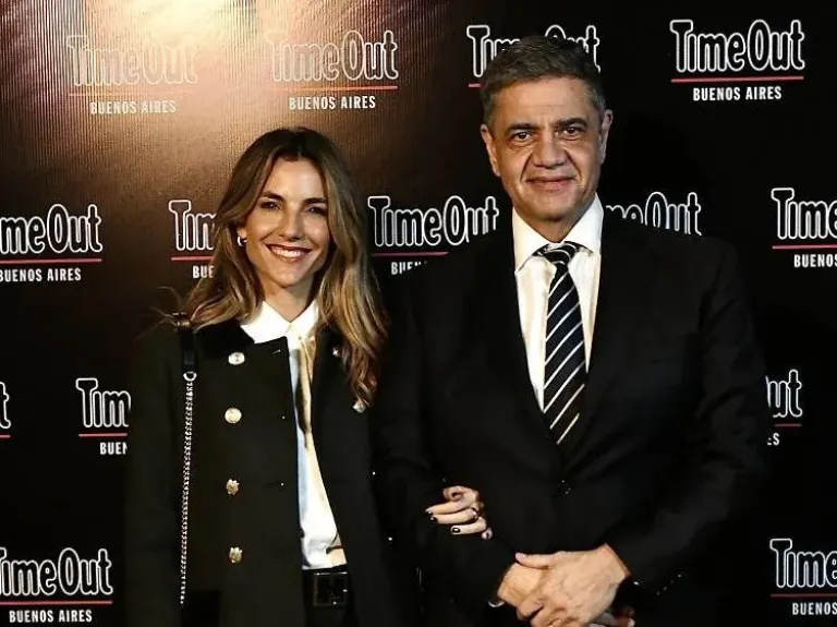 Jorge Macri, jefe de Gobierno de la Ciudad de Buenos Aires y su pareja, Belén Ludueña