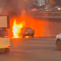 El incendio de un vehículo produjo complicaciones de tránsito en la Panamericana