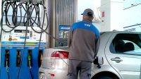 Vuelve a aumentar la nafta: Todos los combustibles superarán los $1.000 por litro