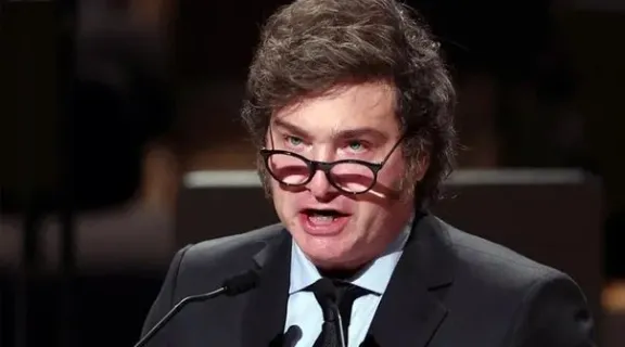 Milei insultó a Ginés González García: "Parece que los muertos se vuelven buenos"
