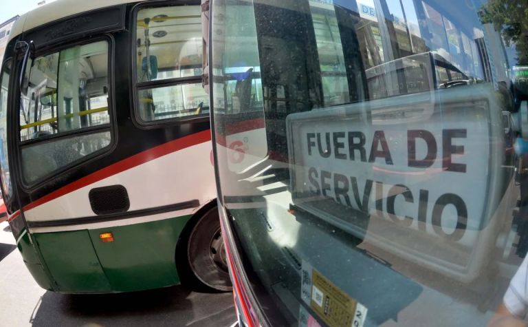 Sin acuerdo a la vista, la UTA ratifica el paro de colectivos en Buenos ...