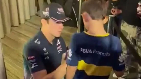 Franco Colapinto se emocionó al ver a un niño con la camiseta de Boca Juniors en México
