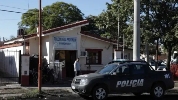 Violento ataque a una mujer: su hija evitó que su ex la agrediera