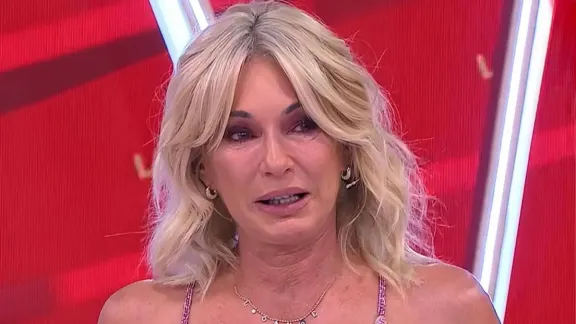 Yanina Latorre dejó LAM tras diez años y protagonizó una despedida cargada de emoción
