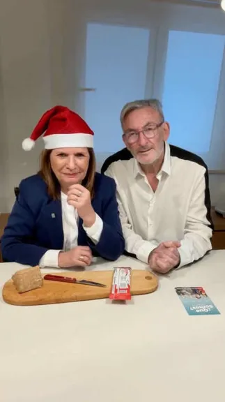 Patricia Bullrich apareció con gorrito de Navidad y compartió un saludo festivo junto a su esposo