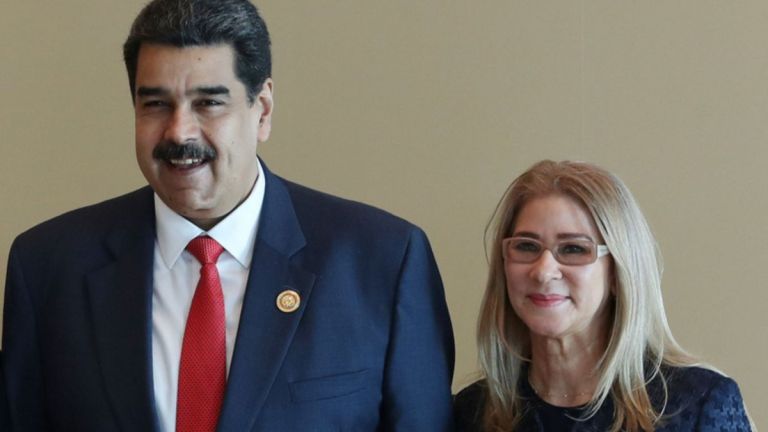Nicolás Maduro y su esposa comparecerán este lunes ante la Justicia de ...