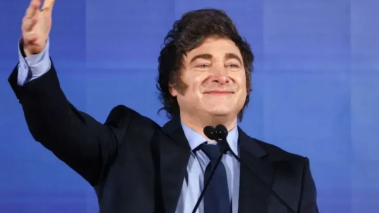 Milei volvió de Davos y reactiva su agenda política con una recorrida en Mar del Plata