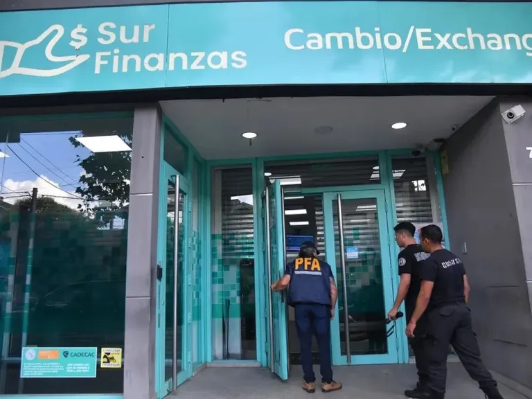 Causa Sur Finanzas: cuatro detenidos tras una serie de allanamientos ordenados por la Justicia federal