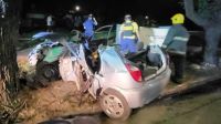 Córdoba: un auto con siete ocupantes chocó contra un árbol y dejó dos muertos y cinco heridos