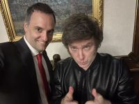 Adorni-Gate: El día que Milei aseguró que "ningún político ni familiar podrá usar aviones privados"