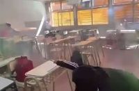 Insólito: Estudiantes se lanzaron bengalas dentro del aula en una escuela de Catamarca
