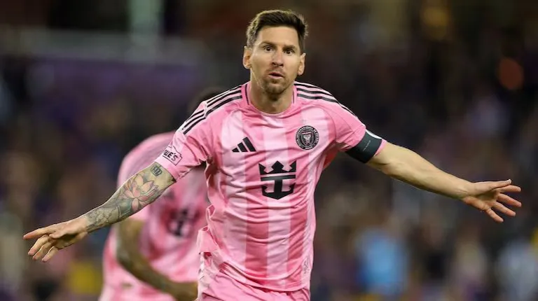 Messi llegó a los 900 goles y sigue rompiendo todos los récords