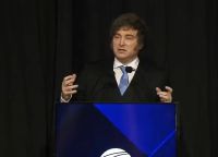 Milei festejó con un gráfico la recuperación adquisitiva del sector privado no registrado 