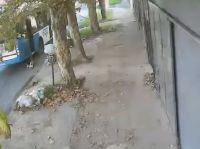 Villa Fiorito: Un nene fue arrastrado por un colectivo tras ser atrapado por la puerta