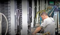 Empresa que fabrica heladeras para una reconocida marca cerrará su línea de ensamblado