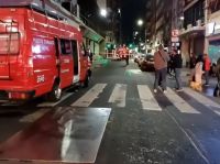 Un hombre fue detenido tras incendiar su departamento en medio de una discusión