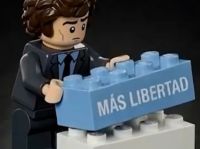 Milei compartió una animación por el Día del Trabajador donde aparece como una figura de LEGO