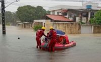  Diez muertos, tres desaparecidos y miles de evacuados por fuertes lluvias en el noreste de Brasil