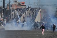 Crece la tensión en Bolivia por bloqueos militares en La Paz