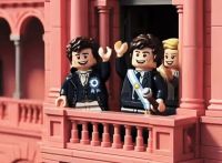 25M: Milei publicó un video con un viaje en el tiempo de Manuel Belgrano en piezas de Lego