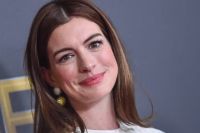 Anne Hathaway reveló que quedó “ciega” de un ojo durante diez años