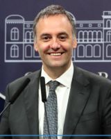Tras la polémica, Adorni anunció que personas con discapacidad podrán viajar con descuento total