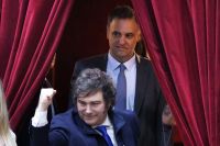 En plena tensión por Adorni, el Gobierno habilitó anticipos financieros para tres provincias