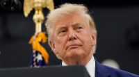 Trump amenaza con peajes en el estrecho de Ormuz si no hay acuerdo con Irán