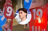 Tras sus declaraciones, así quemaban una camiseta de Julián Álvarez hinchas del Atlético de Madrid