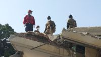 Rescatistas argentinos ya trabajan en Venezuela tras el devastador terremoto