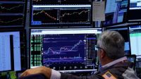 El riesgo país cayó a su nivel más bajo desde 2018