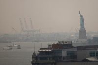 Nueva York, en alerta por humo de incendios forestales en Canadá antes de la definición del Mundial