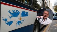 El director de DOTA explicó qué pasó con los símbolos de Malvinas en sus colectivos: "Es un recambio"
