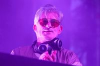 Hallaron muerto en su casa al DJ francés Kavinsky, famoso por su tema "Nightcall"