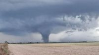 Un impactante tornado azotó Santa Fe: dejó graves daños y continúa la alerta por tormentas