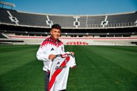 Thiago Almada fue presentado como nuevo refuerzo de River