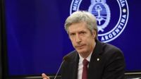 El presidente del BCRA admitió que la actividad económica avanza "más lento de lo que desearíamos"