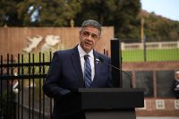 Jorge Macri firmó un decreto para frenar el negocio de los celulares robados en la Ciudad