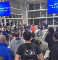 Un vuelo a Madrid aterrizó de emergencia en Brasil y dejó a más de 400 pasajeros varados