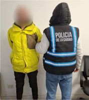 Un tatuaje permitió atrapar en Retiro a un prófugo con amplio historial delictivo