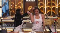 Mica Viciconte y Daniela Celis protagonizaron un tenso momento cocinando en vivo
