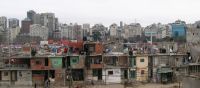 Más de 5 millones de hogares en la Argentina sobreviven en condiciones precarias