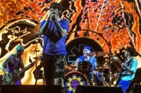 Los Red Hot Chili Peppers tuvieron que desmentir su presencia en el Festival Music Gol de Rosario