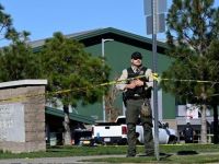 EEUU: Un adolescente ingresó a una escuela primaria y asesinó a tres estudiantes y a un docente