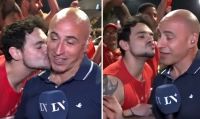 "Hay mucho cariño": un hombre le quiso dar un beso en vivo a Esteban Trebucq